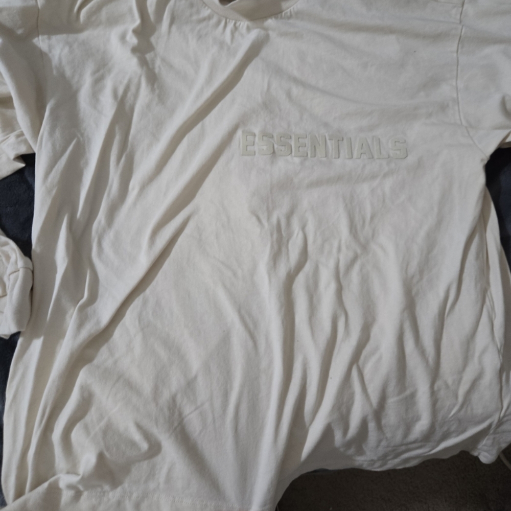 Essentials FoG 🌟🌟Eggshell/offwhite Cream Xs Bundle mock L/S Top + jogger!!!🌟